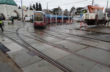 Wiener Straßenbahn Kreuzung Simmeringer Hauptstraße/Pantucekgasse